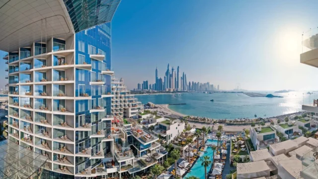 Scaling Down a Dubai Free-Zone Firm: Guide for French Founders in 2026
